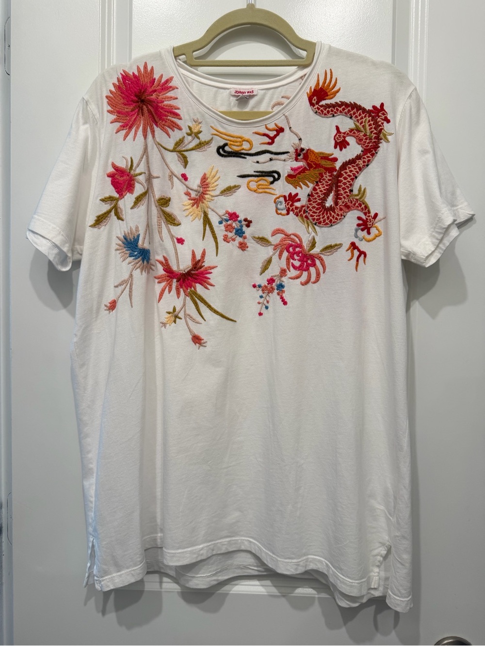 Johnny Was Mina Relaxed Crew Tee Floral Embroidered